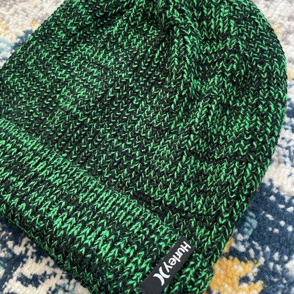 New Hurley Max Cuff 2.0 Beanie - Picture 3 of 4